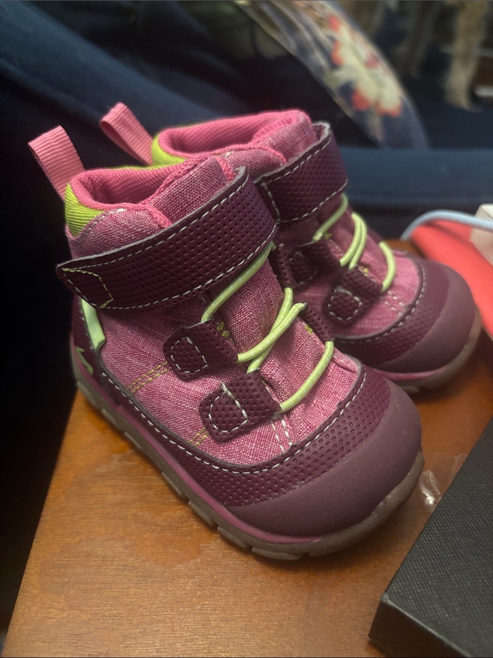See Kai Run Toddler Boots Size 4 - Like New!